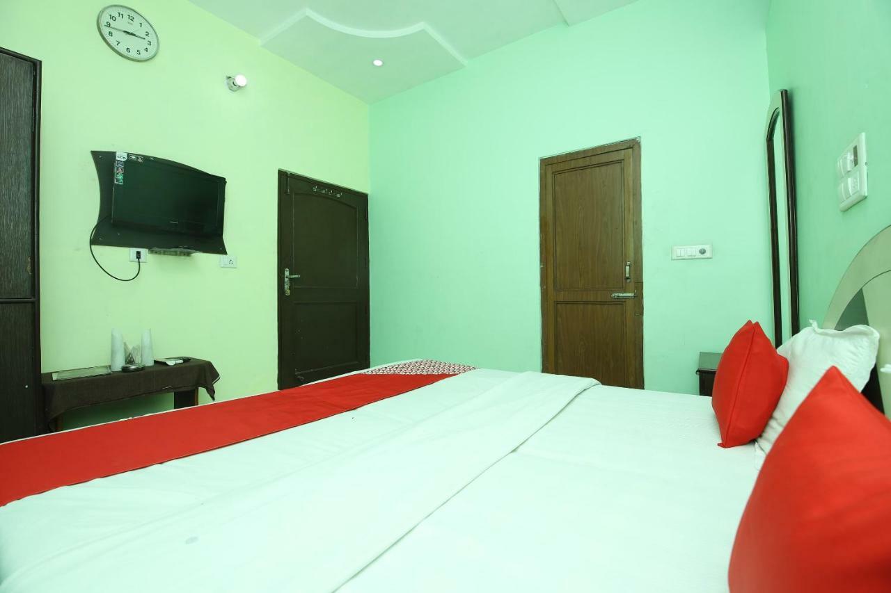 Hotel Deep Palace Jind Esterno foto