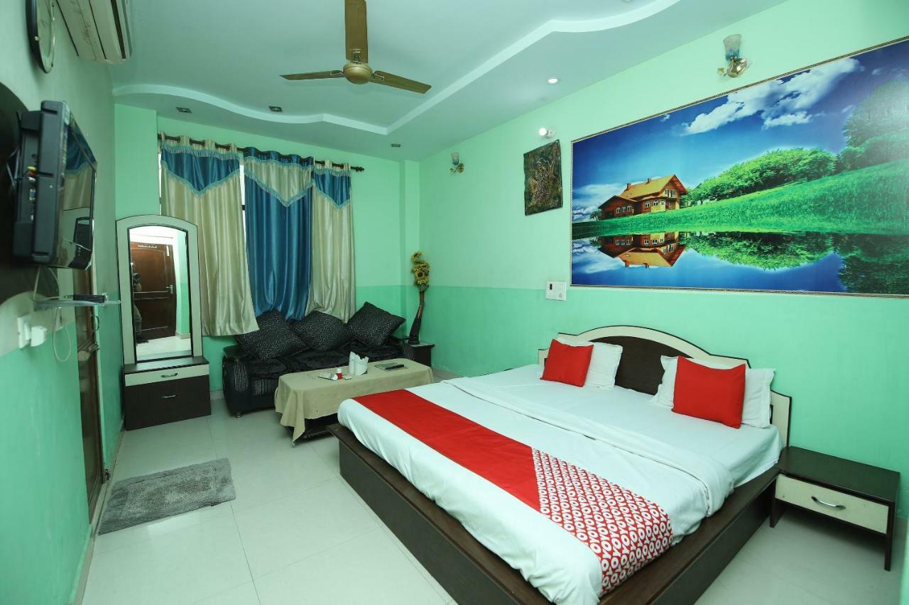 Hotel Deep Palace Jind Esterno foto